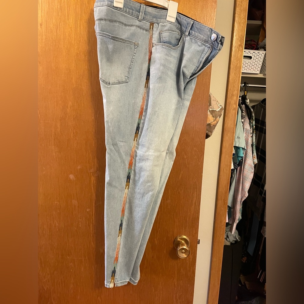 Knox Rose Light Wash Skinny Jeans with Beaded Side Stripe